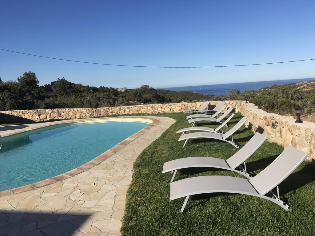 Brise Marine Hotel Bonifacio  Buitenkant foto